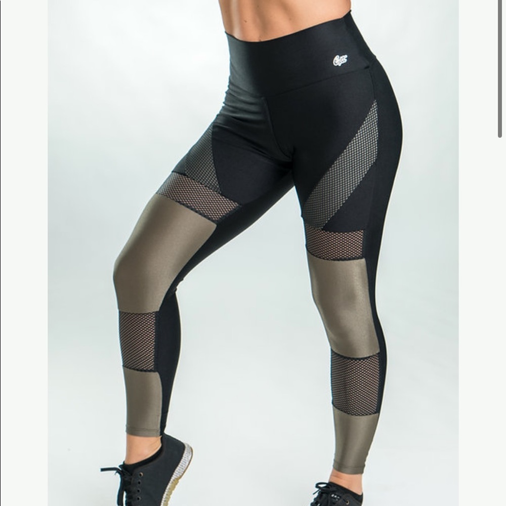 Gett Official Black and Bronze Leggings size S